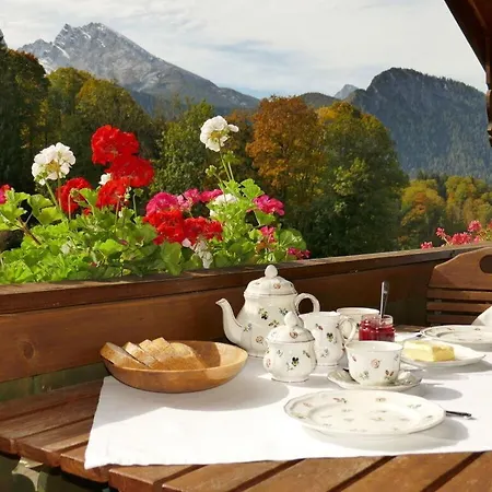 Malerhaeusl Modern Retreat Schönau am Königssee