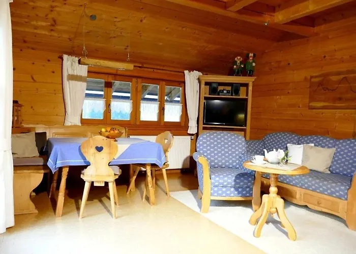 펜션 Malerhaeusl Modern Retreat